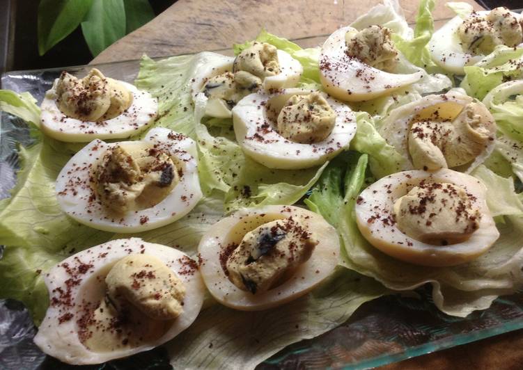 Easiest Way to Make Speedy Devilled eggs with a sprinkling of sumac