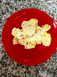 Una foto de Tortellini de Espinaca y Ricota con Salsa de Frutosecos y Quesos