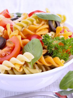 Una foto de Ensalada de pasta con aliño especial