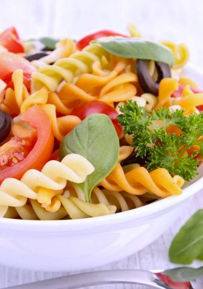 Una foto de Ensalada de pasta con aliño especial