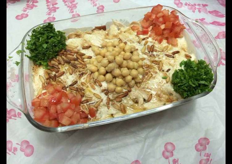 طريقة عمل فتة حمص بالدجاج