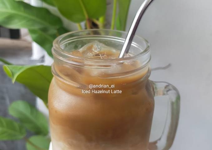 Cara Membuat Es Hazelnut Resep Iced Hazelnut Latte oleh Bunda Ei - Cookpad