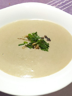 Una foto de Crema de champiñones exquisita