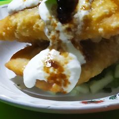 A picture of Dahi Lukhmi.