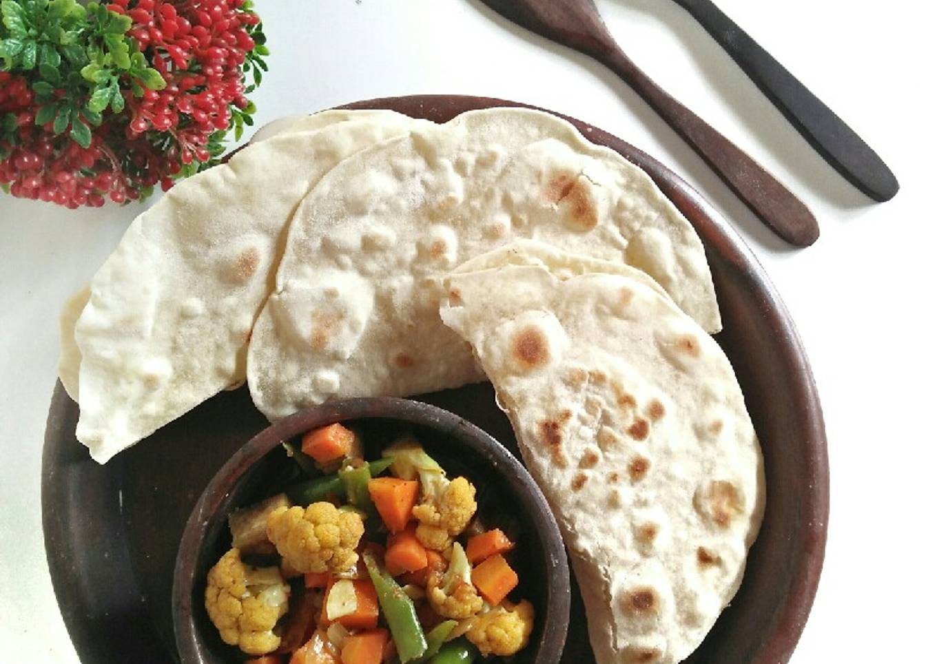 Maida Capati (Roti India)