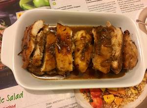 Hình của món Teriyaki Chicken (Gà chiên với sốt Teriyaki).