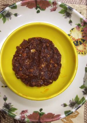 લસણિયું મરચું (Lasaniyu Marchu Recipe In Gujarati) રેસીપી મુખ્ય ફોટો
