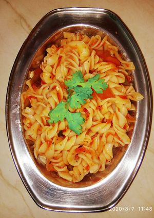 A picture of Red sauce pasta.