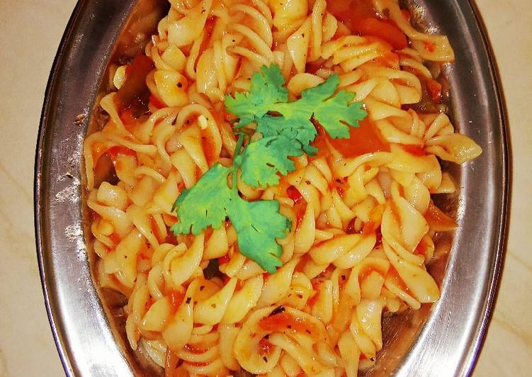 Simple Way to Make Award-winning Red sauce pasta