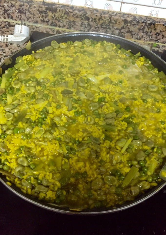Una foto de Paella de verduras
