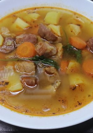 Krumpligulyás recept fotója