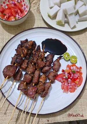 Foto resep Sate Maranggi Sapi dan Sambal Tomat Matah