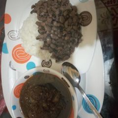 A picture of Adalu. (egbo ati ewa).