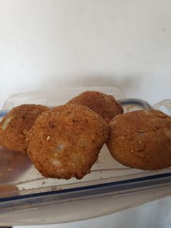 Una foto de Croquetas de Atún con pan molido (fritos de Atún)