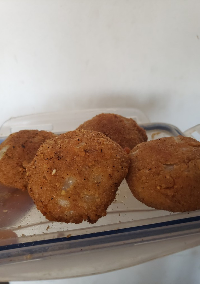 Una foto de Croquetas de Atún con pan molido (fritos de Atún)