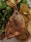 Perna de Frango e batatas frita às rodelas
