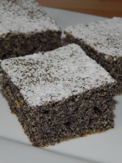 Mákos piskóta recept fotója