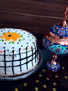 عکسی از دستور تزئین کیک با توری شکلاتی