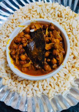 બિહારી કાલે ચને કી ઘુઘની (Ghughni from black chana recipe in gujarati) રેસીપી મુખ્ય ફોટો