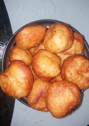 A picture of Nigerian puff puff.