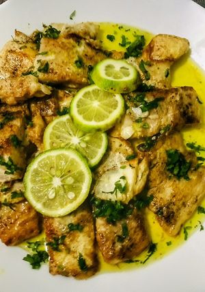 A picture of Pan seared fillet with lemon browned butter sauce 🤤🤤.