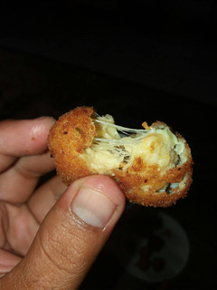 Foto resep Bitterballen mozarella
