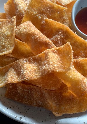 A picture of Wonton Wrapper Chips.