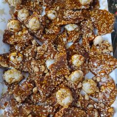 A picture of Winter chikki.