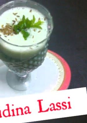 A picture of Pudina lassi.