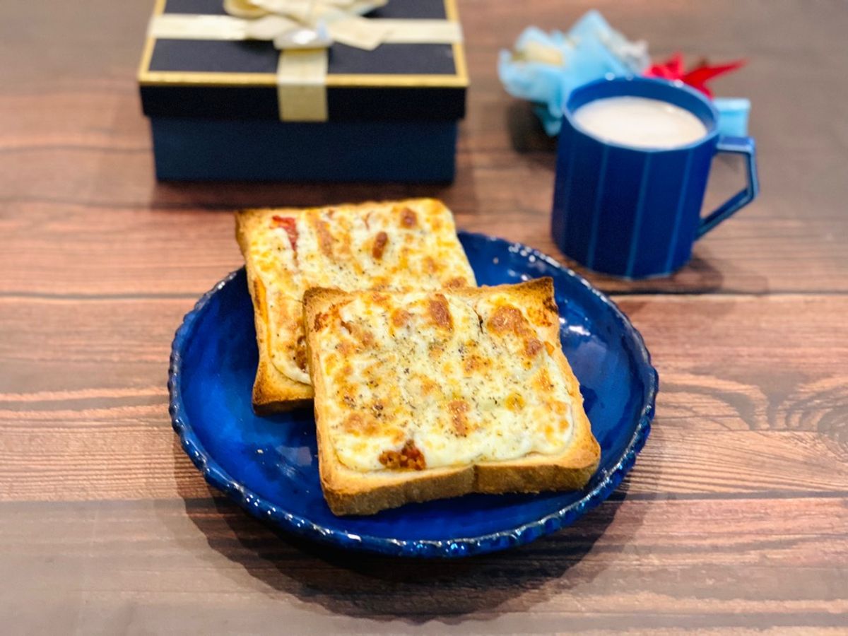 Pizza Sandwich Bò Bằm