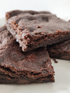 Una foto de Brownie húmedo perfecto
