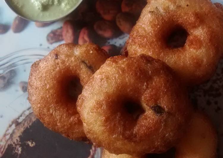 Steps to Prepare Uddinna vada(medu vada)