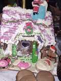 Mi casita de jengibre!! Con mucho chocolate,glasé y mucho color!!🧑‍🎄🧑‍🎄🎄🎄🎁🎇🎇