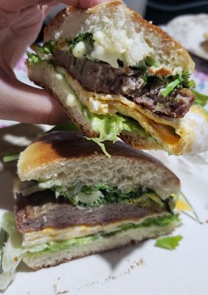 Una foto de Hamburguesa completa 😉🤤