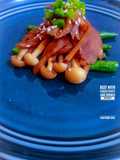 Beef with bamboo shoots and shimeji mushroom