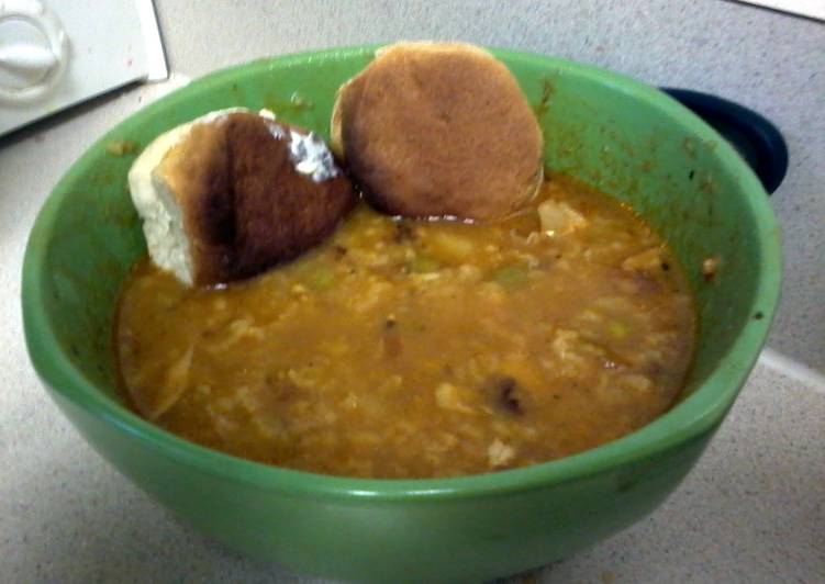 homemade chicken soup ( rican style )