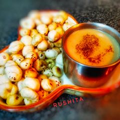 A picture of Roasted Makhana.