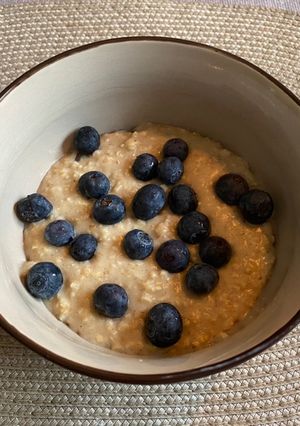 Gluténmentes zabkása áfonyával recept fotója