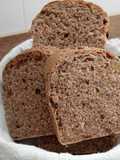 Pan de molde de espelta integral con nueces y pasas