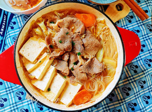 日式牛肉壽喜燒 的食譜成品照片