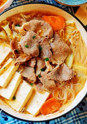 日式牛肉壽喜燒 的食譜成品照片