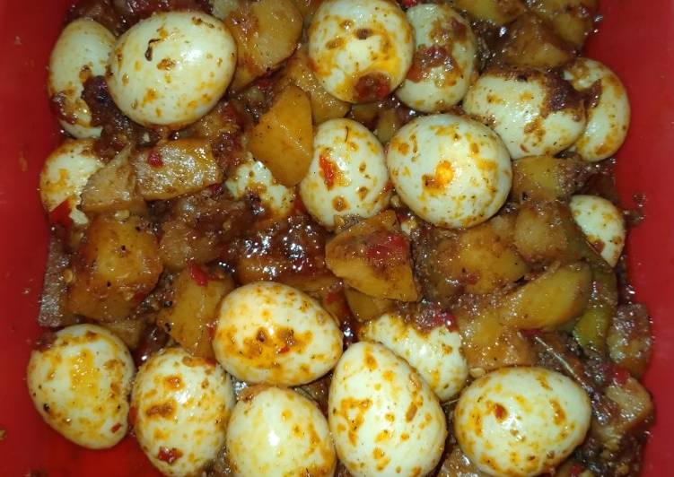Sambelan kentang + telur puyuh