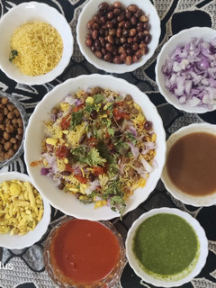 ચૂરી મુરી (Churi Muri Recipe In Gujarati) રેસીપી મુખ્ય ફોટો