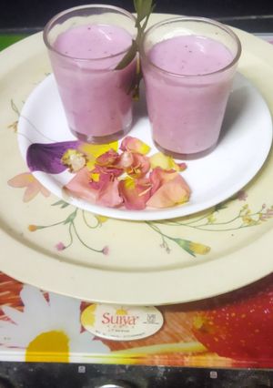 A picture of Apple Poha Smoothie.