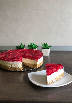 O poză a rețetei Cheesecake cu căpșuni 🍓.