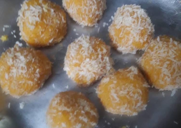 Step-by-Step Guide to Make Speedy Mango coconut laddoo🤤