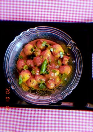 ছোট আলুর দম (choto alur dum recipe in Bengali) রেসিপির প্রধান ছবি