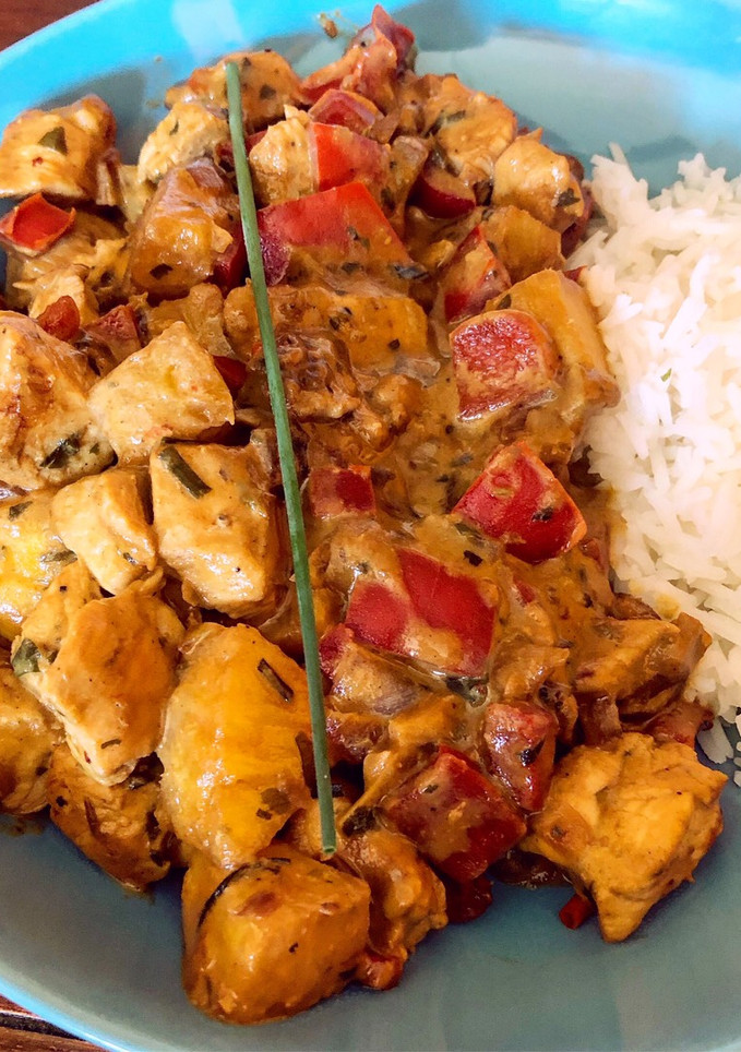 Una foto de Pollo con piña y pimienta en Salsa de Mostaza Fit