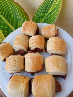 A picture of Sausage Roll.