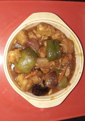 চিলি চিকেন(chilli chicken recipe in Bengali) রেসিপির প্রধান ছবি